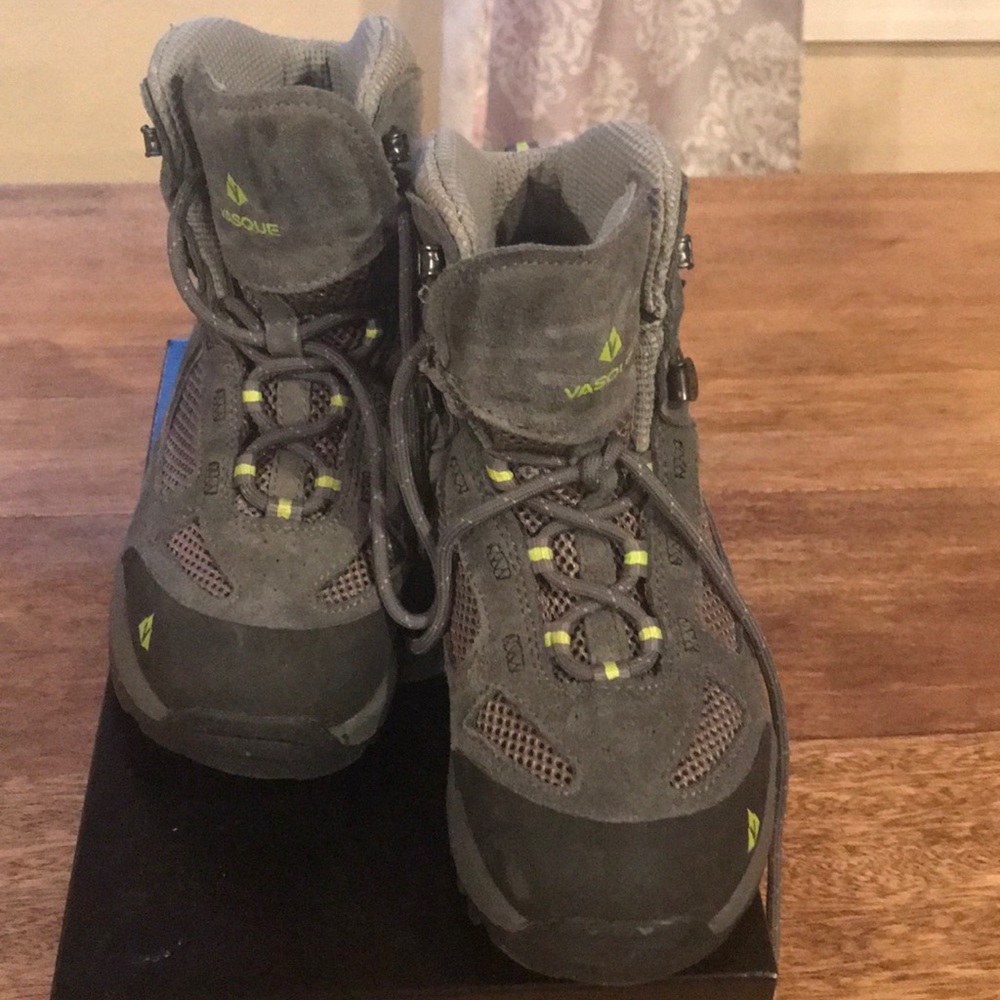 Vasque. Size 3 hiking shoes